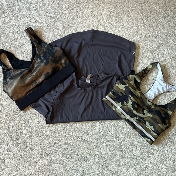 ZYIA Other - Woman's Zyia Bra and Shirt Bundle Size Extra Small